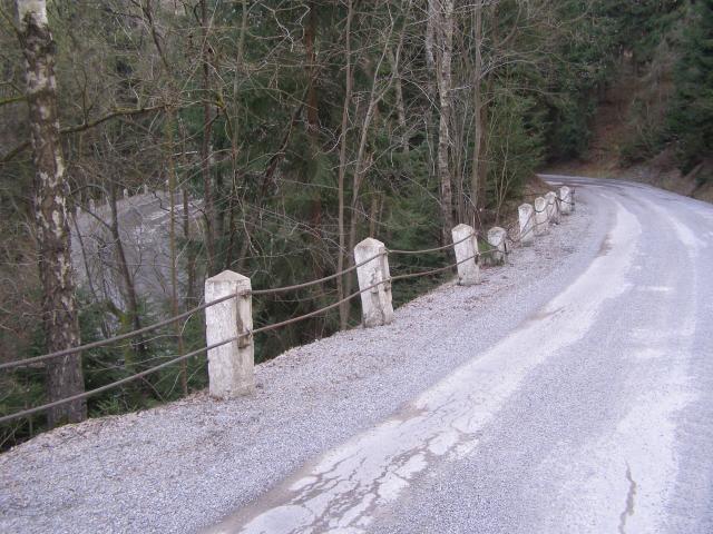 Lesní silnice Seemering nad Makarovem
